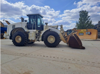 Натоварувач на тркала CATERPILLAR 966M