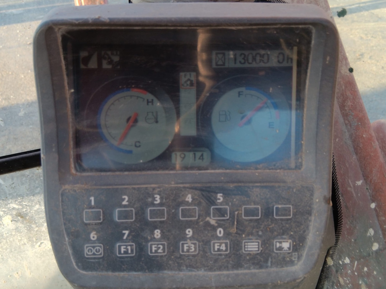 Багер гасеничар HITACHI ZX210LCN-3: слика 9