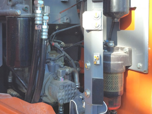 Багер гасеничар Hitachi ZX135US-6 Teledipper: слика 5