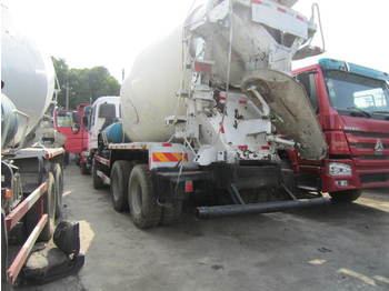 Камион миксер за бетон ISUZU 360: слика 1
