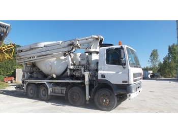 DAF CF85 - 380 Malaxeur pompe 28 m - Камион со бетонска пумпа