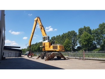 Справувач со отпад/ индустрија Liebherr A954B HD