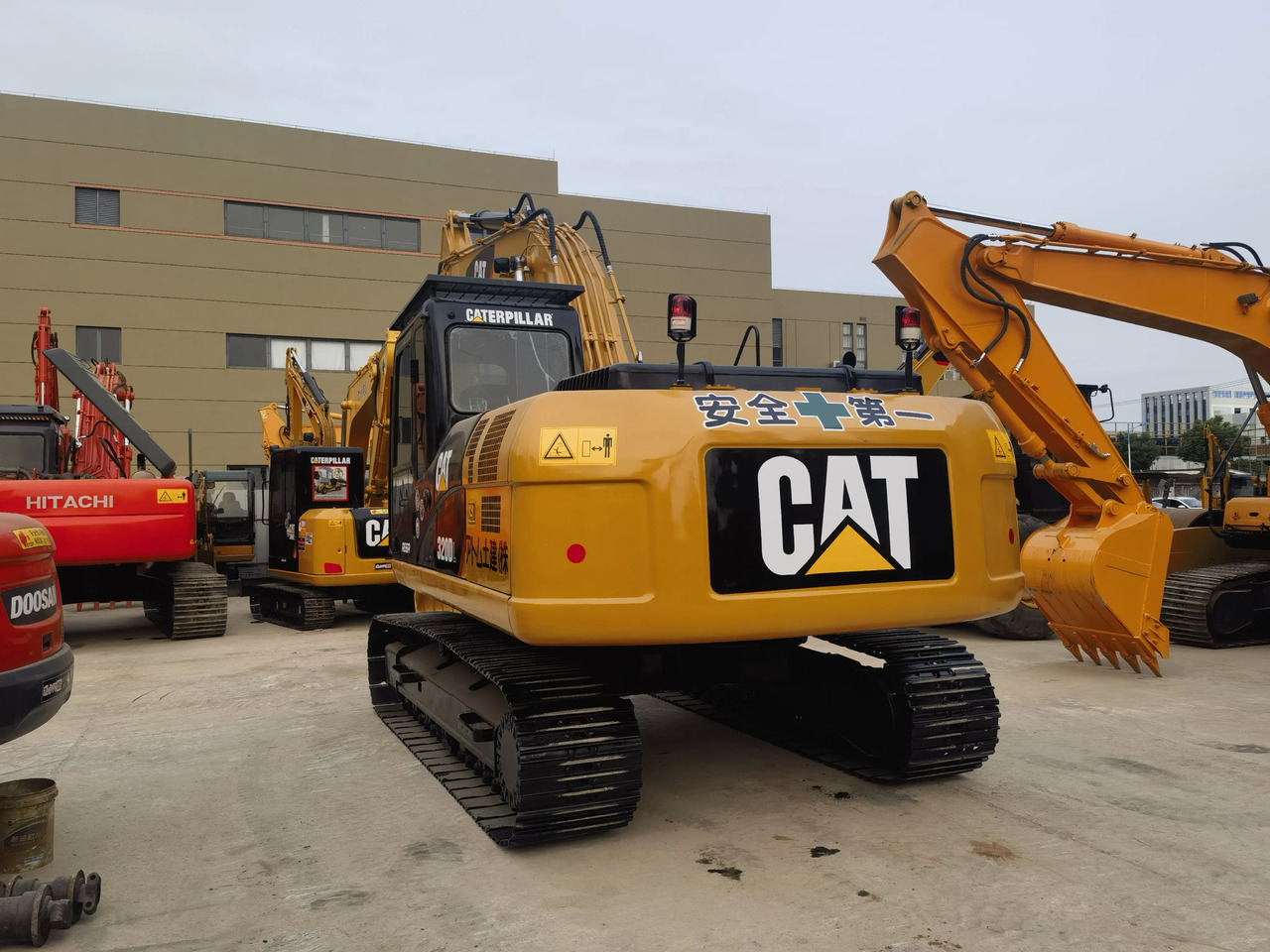 Багер гасеничар Used excavator machine CAT 320DL secondhand Caterpillar 20 ton Crawler excavator: слика 6
