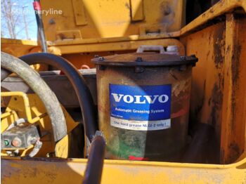 Volvo EC300 - Багер гасеничар: слика 3