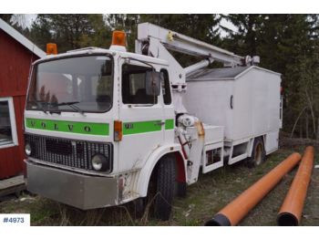 Камион со подигачка кошница Volvo F611: слика 1
