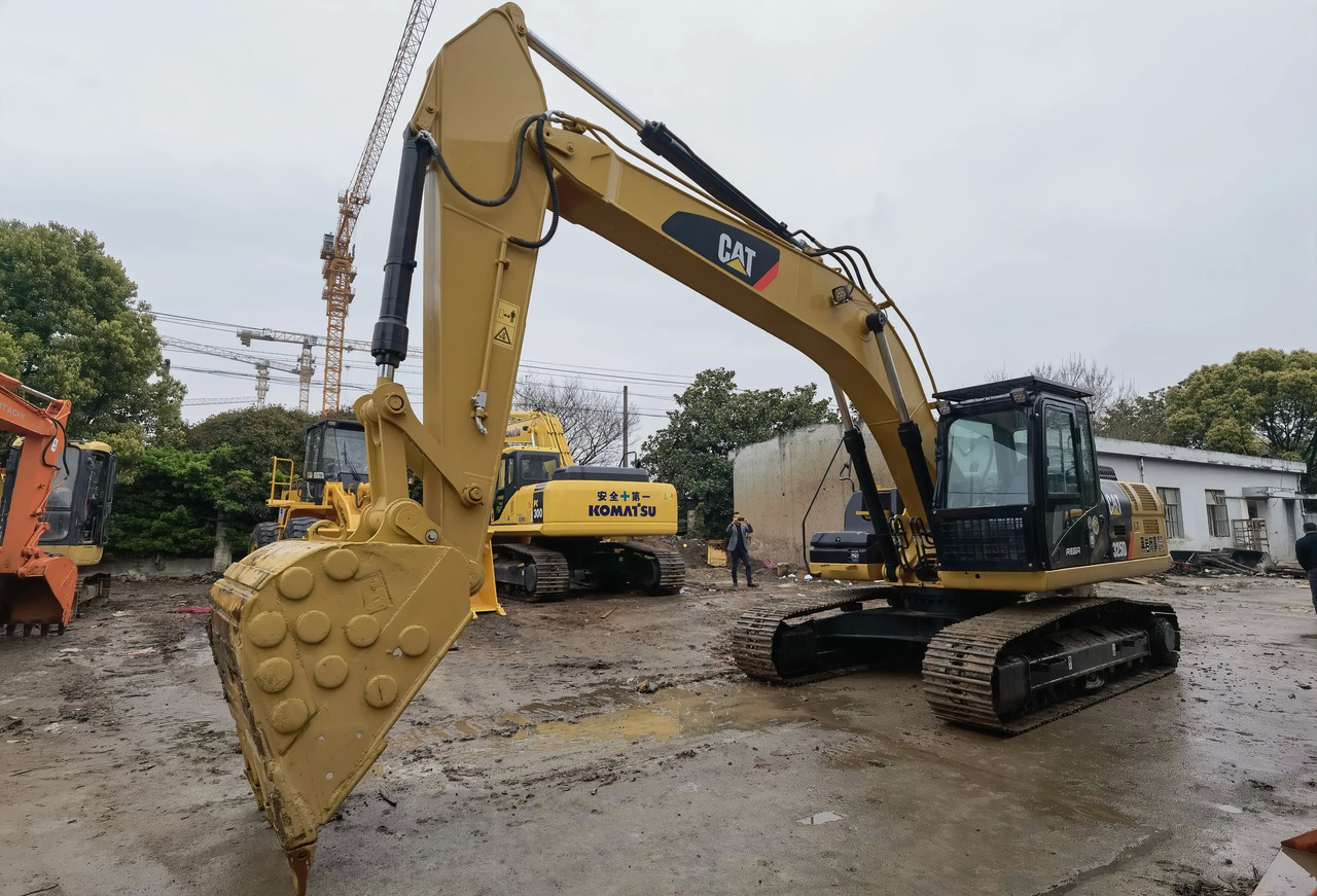 Багер гасеничар caterpillar 325D used excavators second hand 325D excavators 330D 320D 320D2 330D for sale: слика 6