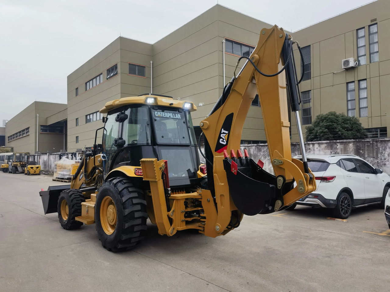 Ровокопач good condition caterpillar 420F backhoe loader Used backhoe loader CAT 420F for sale: слика 2