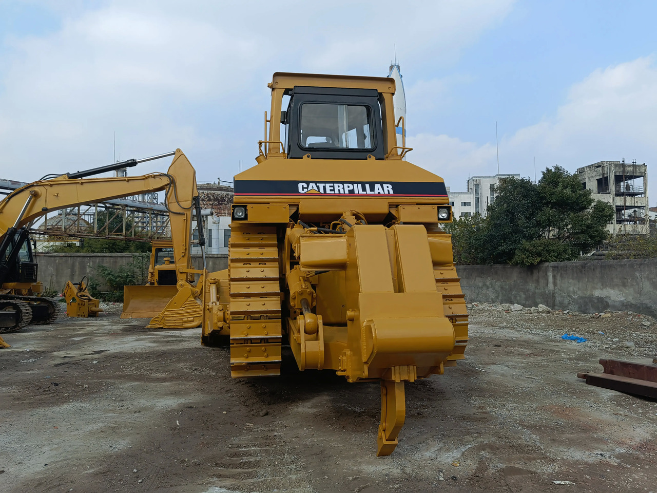 Булдожер second hand bulldozer Caterpillar D9N D9R CAT dozer D9N D7R D8R D6R D5M dozer bulldozer cheap for sale: слика 6