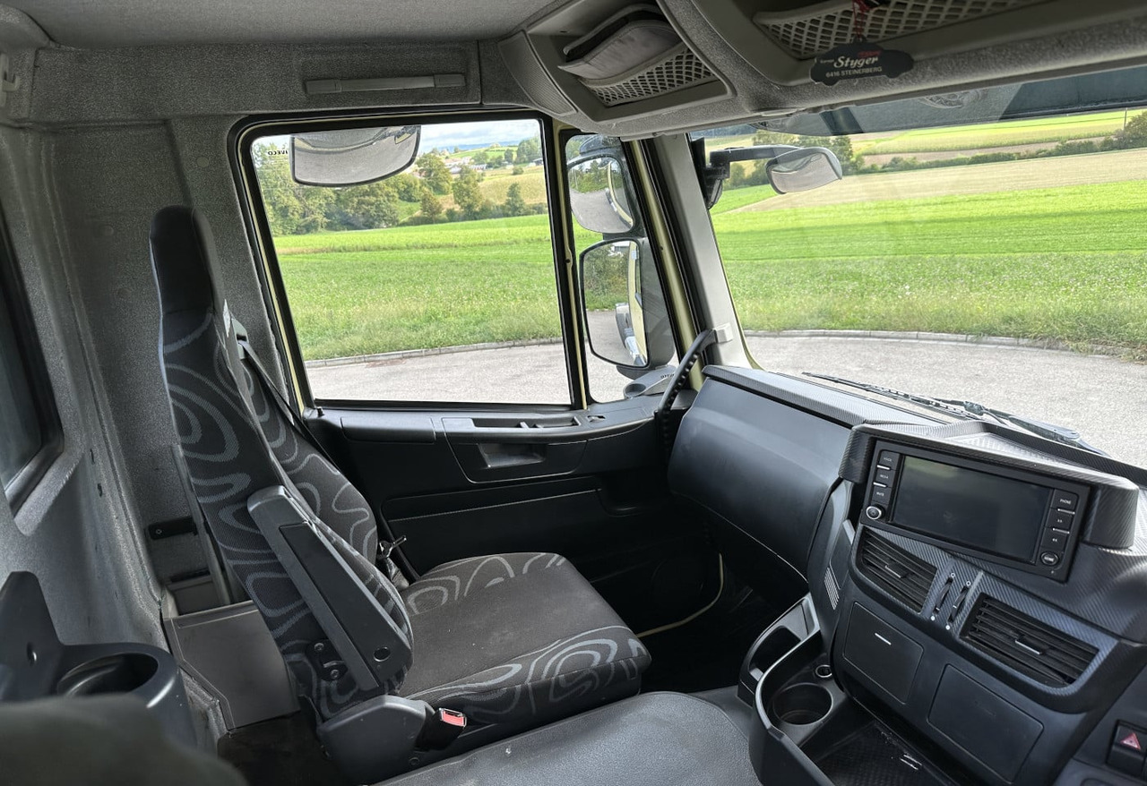 Камион со кабинска шасија 2016 Iveco 190S40 Stralis 4×2 Chassis Cab *RDH*: слика 2