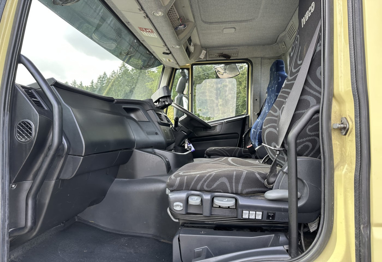 Камион со кабинска шасија 2016 Iveco 190S40 Stralis 4×2 Chassis Cab *RDH*: слика 17