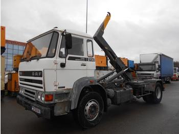 Камион со кука за подигање DAF 2700 ATI: слика 1