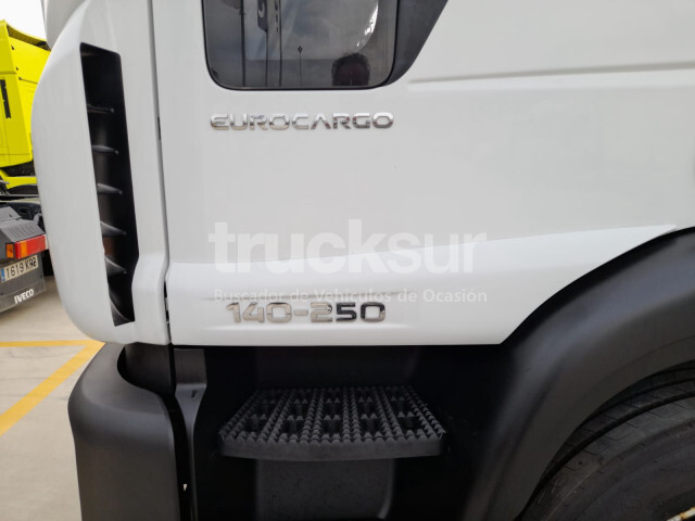 Камион со церада IVECO EUROCARGO 140E 250: слика 5