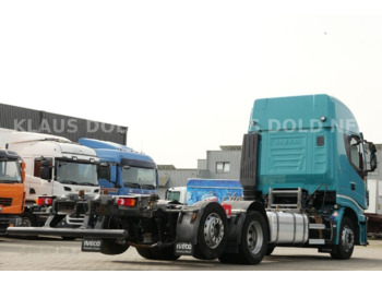 Транспортер на контејнер/ Камион со променливо тело IVECO Stralis 260S42 Container truck 6x2: слика 3