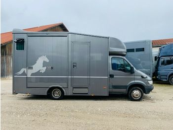 Камион за добиток Iveco Pferdetransporter: слика 1