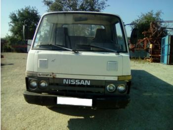 NISSAN Cabstar left hand drive Atlas 3.5 diesel - Камион со платформа