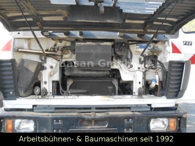 Кипер, Камион со кран Mercedes-Benz 1717 AK Kipper Allrad mit Kran: слика 17