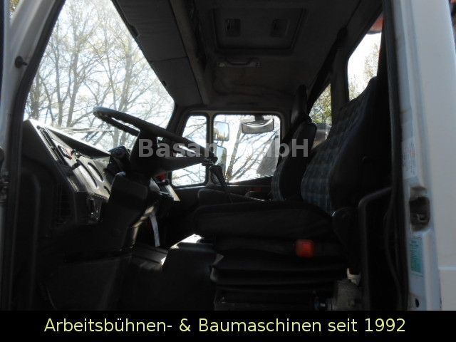 Кипер, Камион со кран Mercedes-Benz 1717 AK Kipper Allrad mit Kran: слика 22