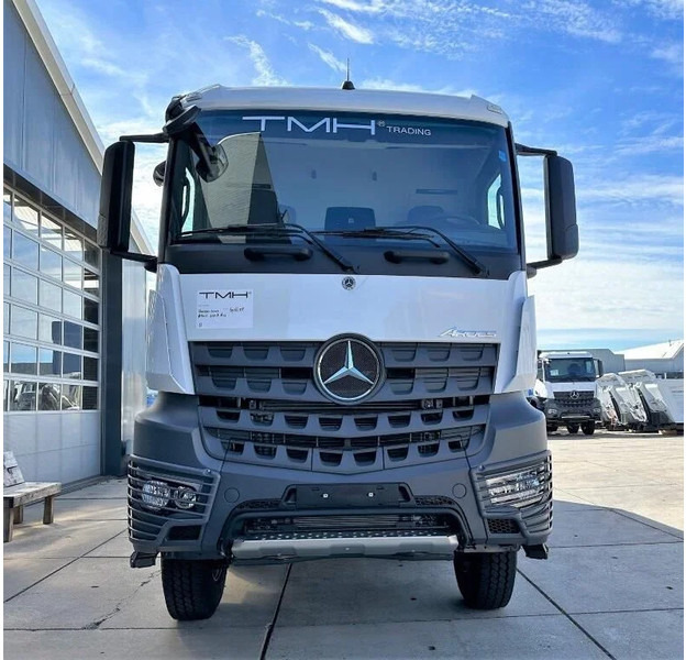 Нов Кипер Mercedes-Benz Arocs 4140 K 8x4 Tipper Truck (70 units): слика 5