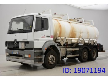Камион цистерна за транспорт на гориво Mercedes-Benz Atego 2533 - 6x2: слика 1