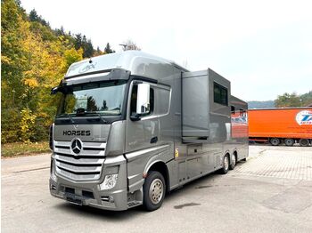 Камион за добиток Mercedes-Benz Pferdedetransporter: слика 1