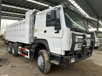 Кипер за транспорт на силоси SINOTRUK HOWO 371 Dump Truck: слика 3