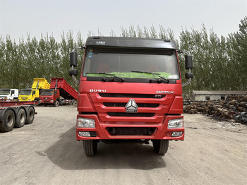 Кипер за транспорт на силоси SINOTRUK Howo Dump truck 371: слика 3