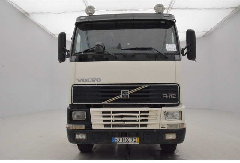 Камион со кабинска шасија Volvo FH12.380 - 6x2: слика 2