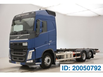 Транспортер на контејнер/ Камион со променливо тело Volvo FH13.500 Globetrotter - 6x2: слика 1