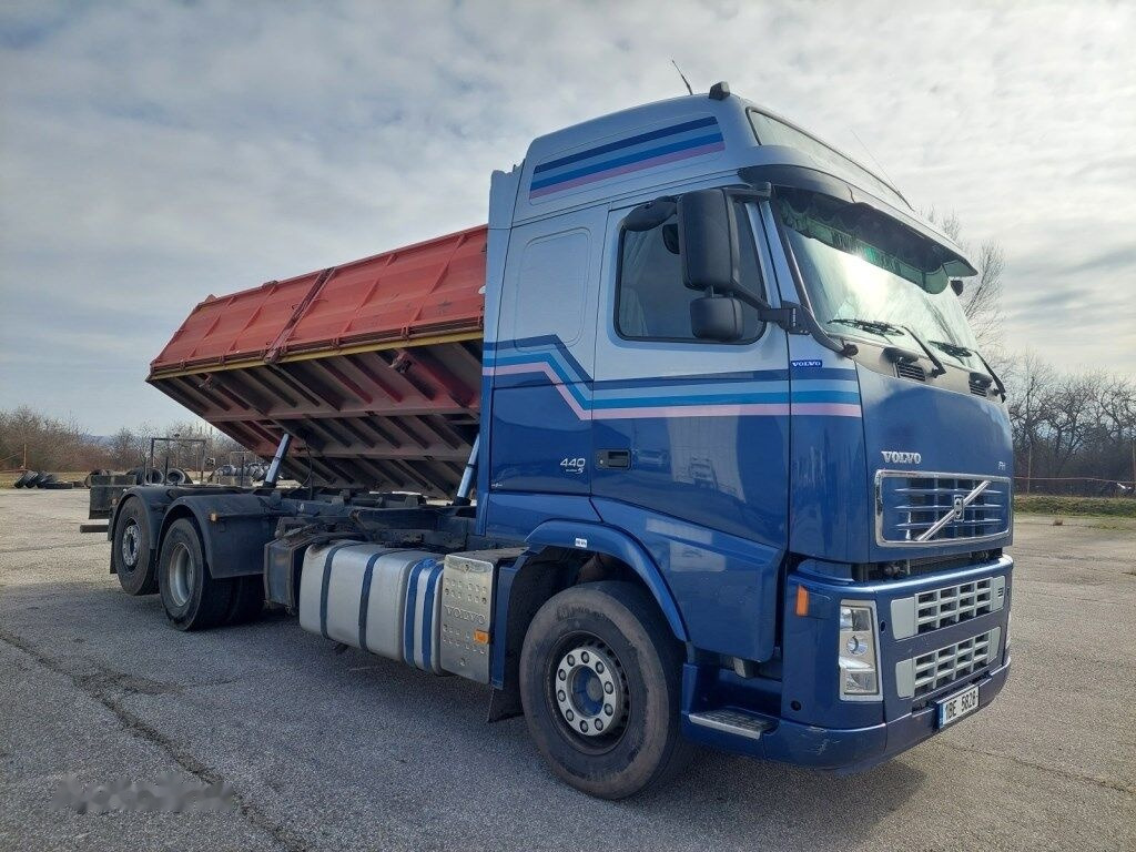 Кипер за транспорт на големиматеријали Volvo FH 440 6X2 R - demontáž hydraulické ruky: слика 9