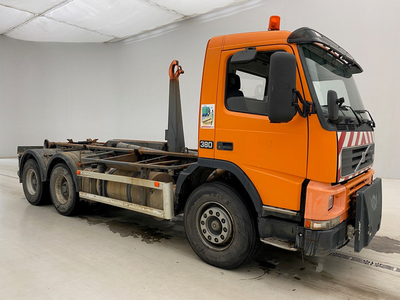 Камион со кука за подигање Volvo FM12.380 - 6x4: слика 3