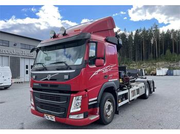 Камион со кран, Камион со кука за подигање Volvo FM12 6x2: слика 1