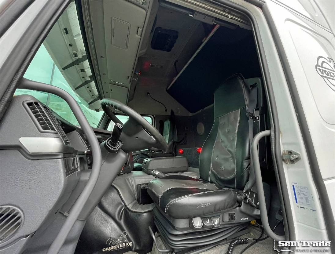 Камион ладилник Volvo FM 370 TRS Cooling Tail Lift 945 x 247 x 275 CM Inside Super Condition NEW: слика 8