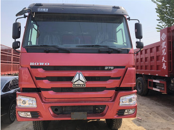 Кипер за транспорт на силоси sinotruk Howo Dump truck: слика 1