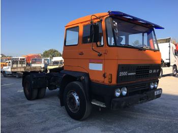 DAF 2500 - Камион влекач