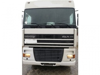 Камион влекач DAF XF 95.430 4x2 tractor unit - euro 2 - injector: слика 1
