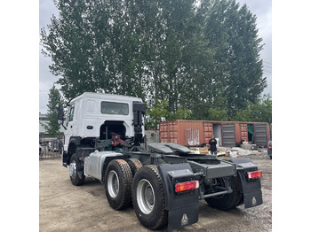 HOWO 10 wheels Sinotruk tractor unit China tractor truck rig SHACMAN SINOTRUK - Камион влекач: слика 4