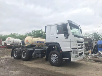 HOWO 10 wheels Sinotruk tractor unit China tractor truck rig SHACMAN SINOTRUK - Камион влекач: слика 5