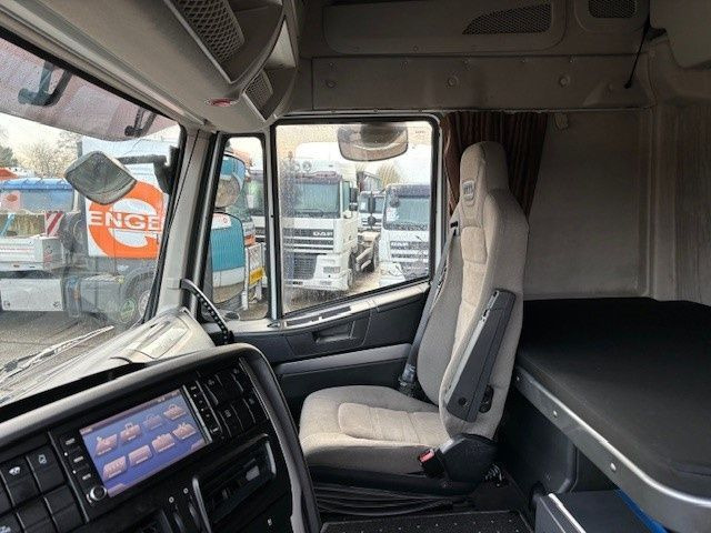 Камион влекач Iveco Stralis 440.42 /TP HIGH-WAY (EURO 6 / AUTOMATIC GEARBOX / 2x TANK / FRIDGE / AIRCONDITIONING / ETC.): слика 9