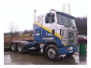 MACK MH 613 - Камион влекач