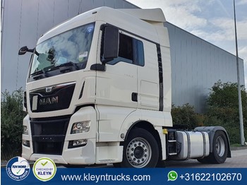 Камион влекач MAN 18.480 TGX xlx intarder 2x tank