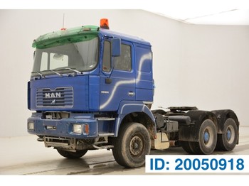 Камион влекач MAN 33.604 - 6x4: слика 1