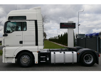 Камион влекач MAN TGX 18.460 / XXL / RETARDER / ZBIORNIKI 1400L / NAVI / EURO 6: слика 4
