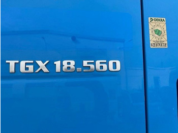 MAN TGX 18.560 Satteltugmaschine TOP Vollausstattung  - Камион влекач: слика 2