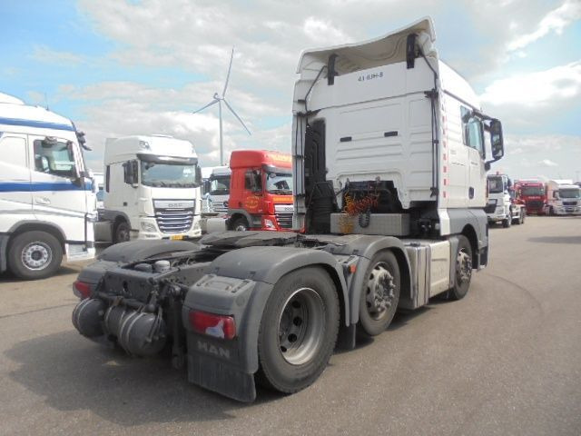 Камион влекач MAN TGX 26-420 XL EUR6: слика 9