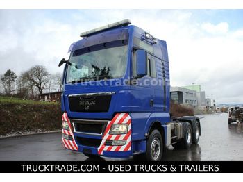 Камион влекач MAN TGX 33.540 6x4 SZM: слика 1