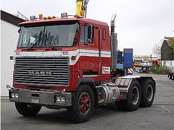 Mack MH 613 - Камион влекач