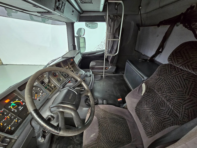 Камион влекач Scania R124-420 RETARDER / MANUEL / AIRCO: слика 9