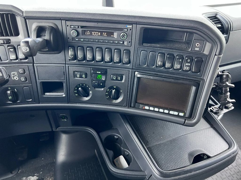 Камион влекач Scania R450 4X2 EURO 6 RETARDER: слика 15