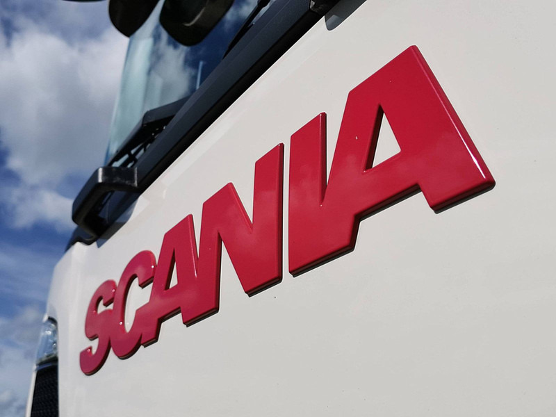 Камион влекач Scania S500 hydr unit,standklima: слика 20