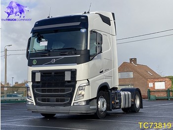 Камион влекач Volvo FH 13 420 Euro 6: слика 1